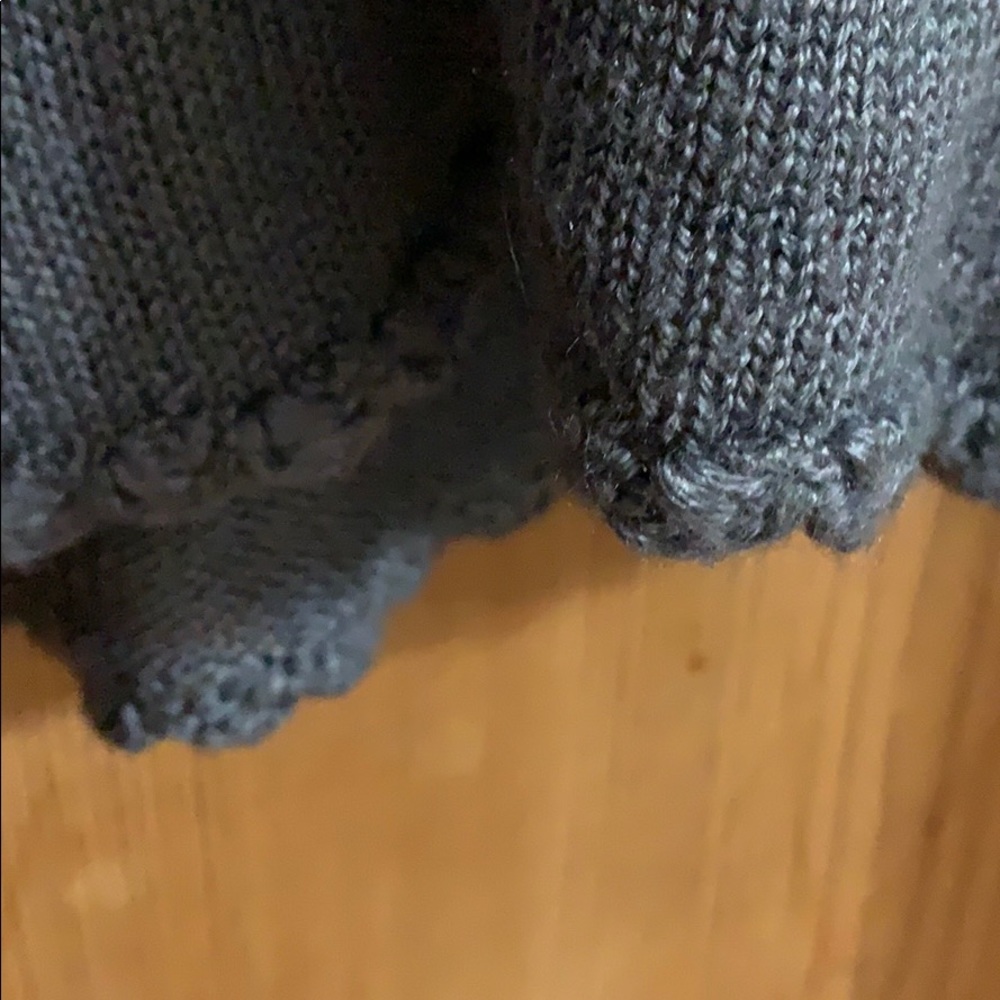 Sweater - Picture 4 of 5